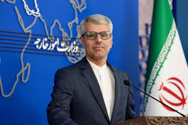 کشورهای منطقه مراقب باشند آب به آسیاب دشمن نریزند