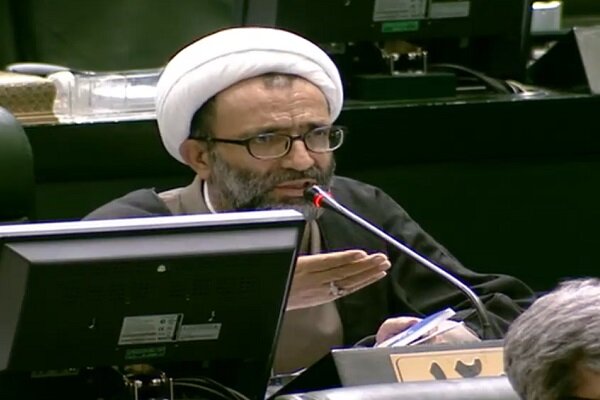  قانون‌گذاری درباره تنگه هرمز در صلاحیت مجلس است