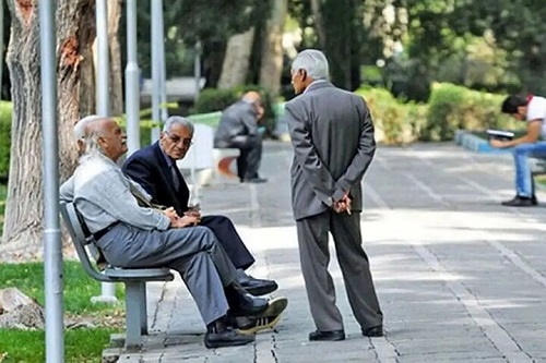 امکان خرید اعتباری بازنشستگان از بیستم هرماه و پیش از واریز حقوق فراهم شد