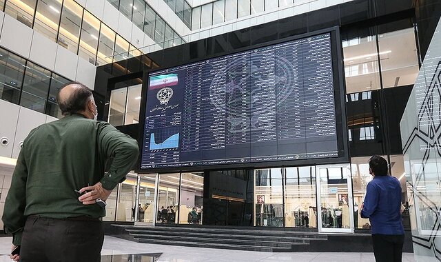 درآمد بورس تهران از هزار میلیارد تومان عبور کرد