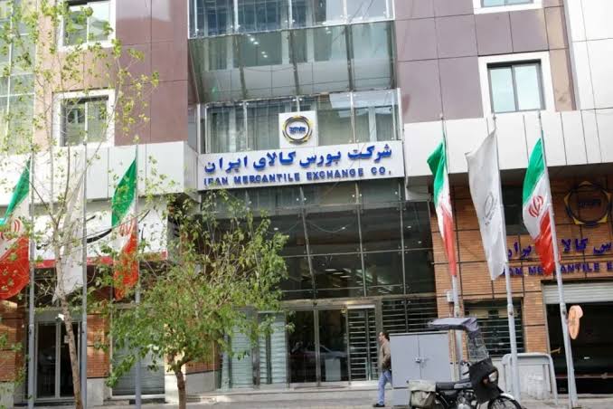 میانگین ارزش مبادلات صندوق‌های طلا در هفته گذشته ۴۶ درصد رشد کرد/ ورود پول حقیقی به صندوق‌های نقره ادامه یافت