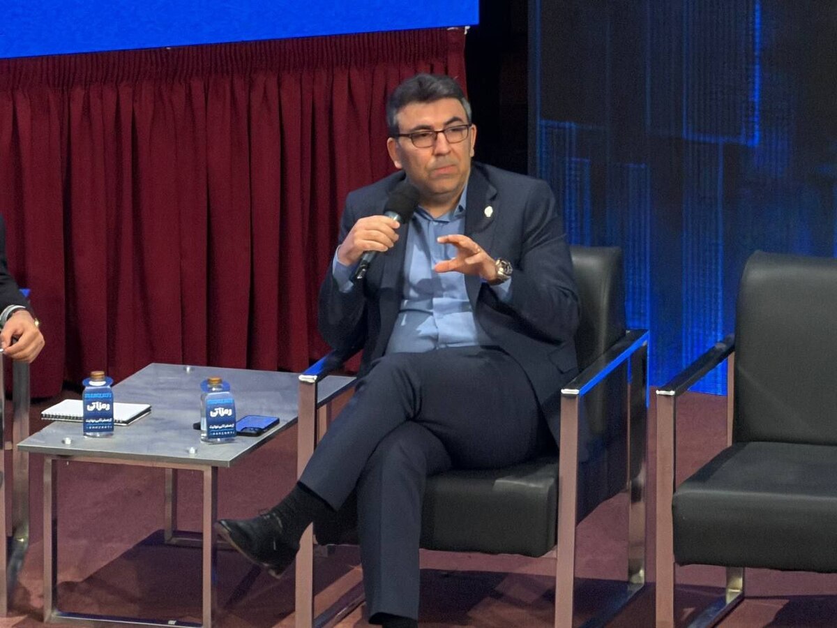  صندوق‌های رمزارزی به‌زودی وارد بازار سرمایه می‌شوند/نهاد امین در بازار سرمایه پاشنه آشیل صندوق‌های رمزارزی است/ هیچ ذی‌نفعی در مسیر راه‌اندازی صندوق رمزارز حذف نخواهد شد 