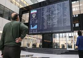  رییس کمیسیون ویژه حمایت از تولید و نظارت بر اجرای سیاست‌های کلی اصل ۴۴ قانون اساسی مجلس شورای اسلامی در چهارمین دوره آیین اهدای تندیس شفافیت