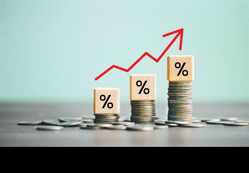 ضرورت مهار تورم در کنار افزایش حقوق‌ها